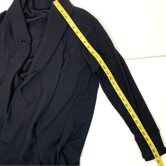 Athleta Women M Pranayama Restore Wrap Cardigan Black Rib Knit Athleisure Pocket - Picture 8 of 13